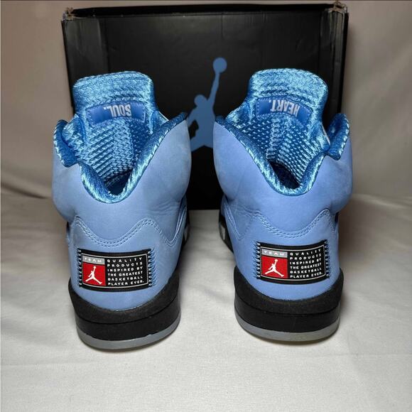 Size 10 - Nike Air Jordan 5 Retro SE UNC Men's Shoes - Picture 5 of 11